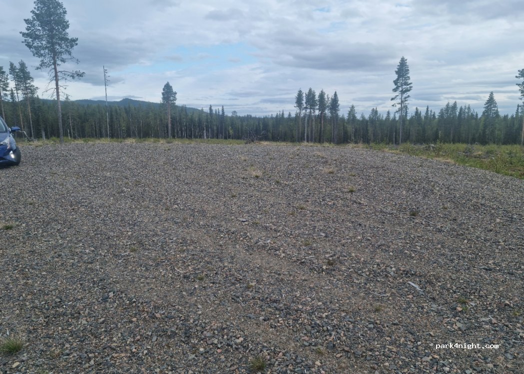 (946 99) Högbacken - — foto 2