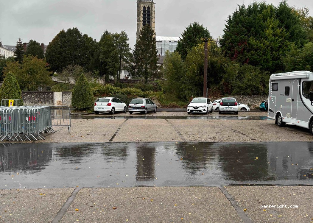 (02400) Château-Thierry - 7 Avenue Jules Lefebvre — foto 3