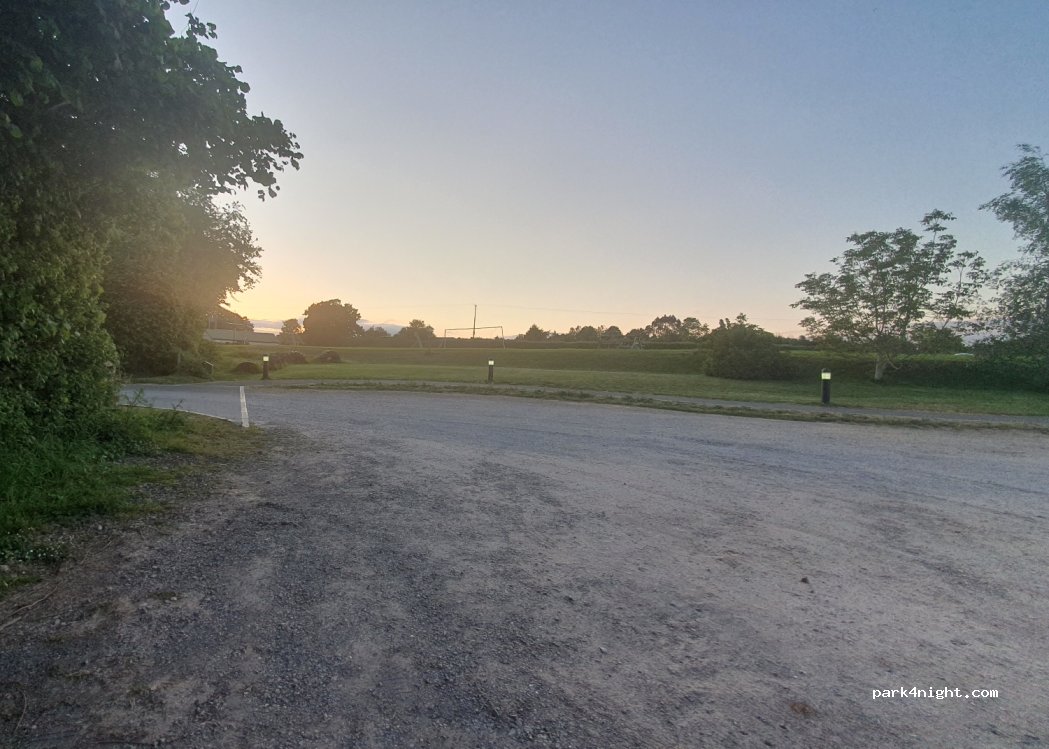(TA4 1JA) Oake - 10 Saxon Close — foto 2