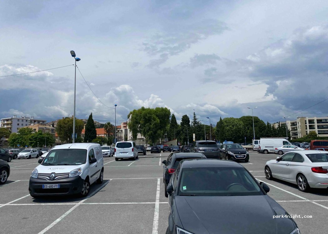 (06800) Cagnes-sur-Mer - 2 Chemin des Petits Plans — foto 2