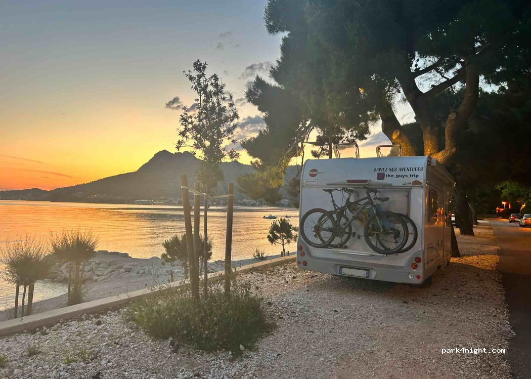 (21310) Omiš - 13D Brzet — foto 2