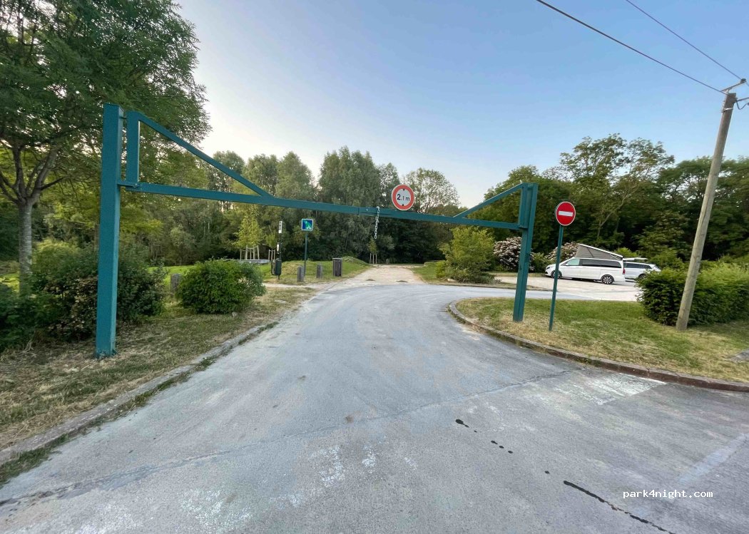 (77144) Montévrain - 6 Allée du Fer À Cheval — foto