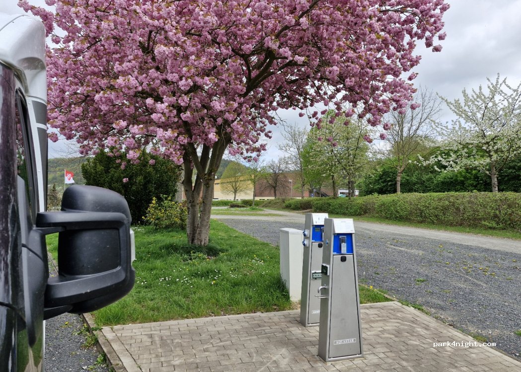 Wohnmobilstellplatz am Sportplatz Freden — foto 4