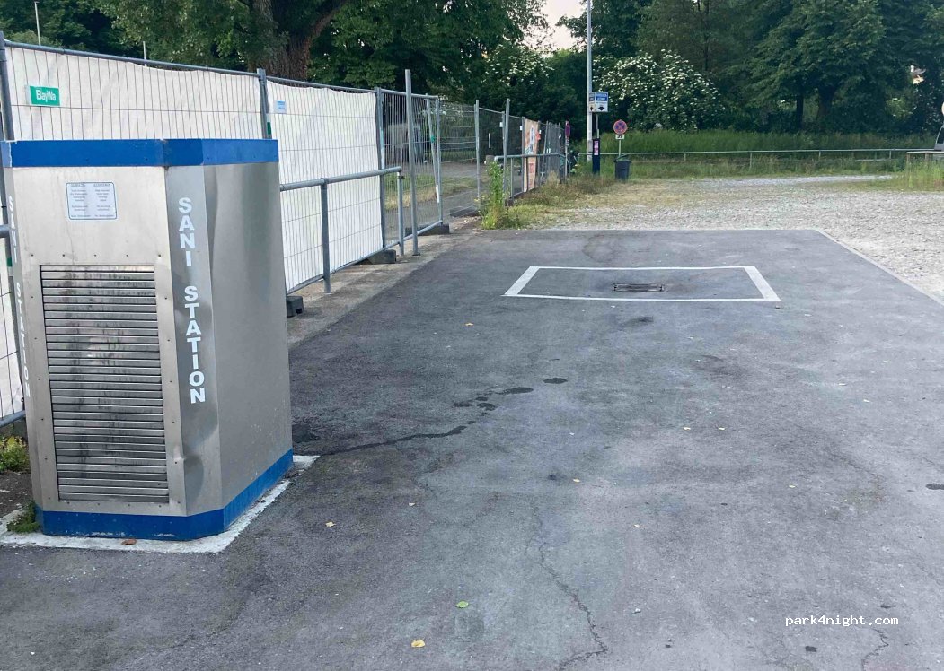 Wohnmobil- und Pkw-Parkplatz Zech — foto 2