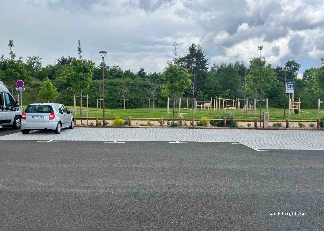 (43260) Lantriac - 21 Route de la Gare — foto 3