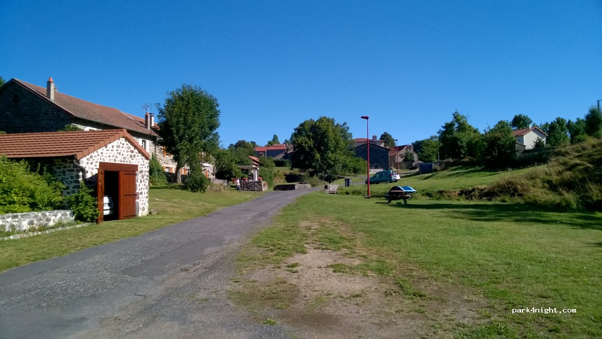 (43150) présailles - le bourg — foto