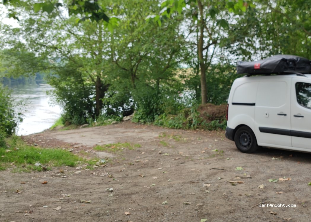 (37800) Antogny-le-Tillac - 4 Le Bourg — foto