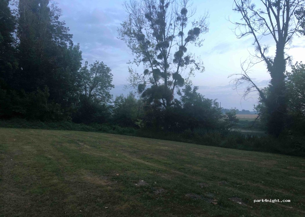 (37800) Antogny-le-Tillac - 4 Le Bourg — foto 4