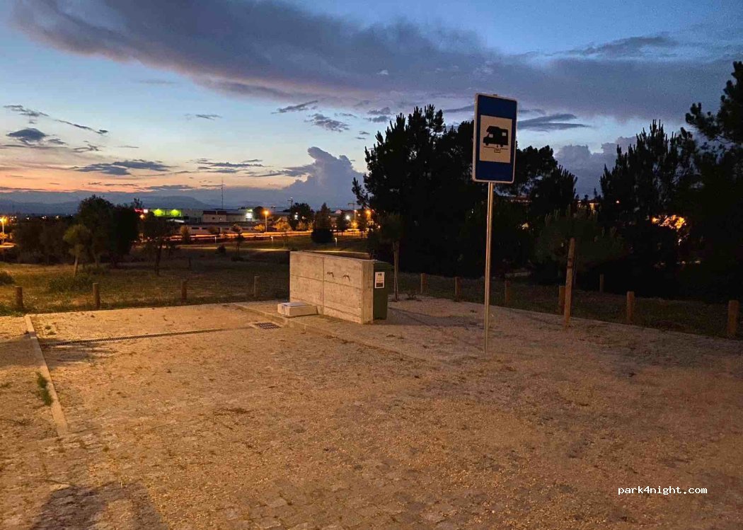 (6000) Castelo Branco - 21 Rua Amilcar Crespo — foto 2