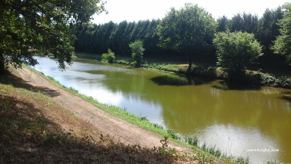 (35320) Tresbœuf - 23 La Beltière — foto