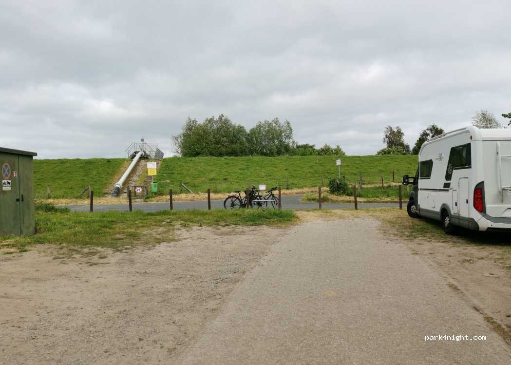 (26931) Elsfleth - 76 Am Weserdeich — foto