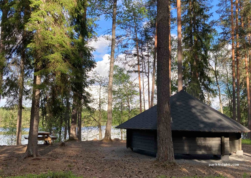 (16970) Hämeenlinna - 143 Valkea-Mustajärventie — foto