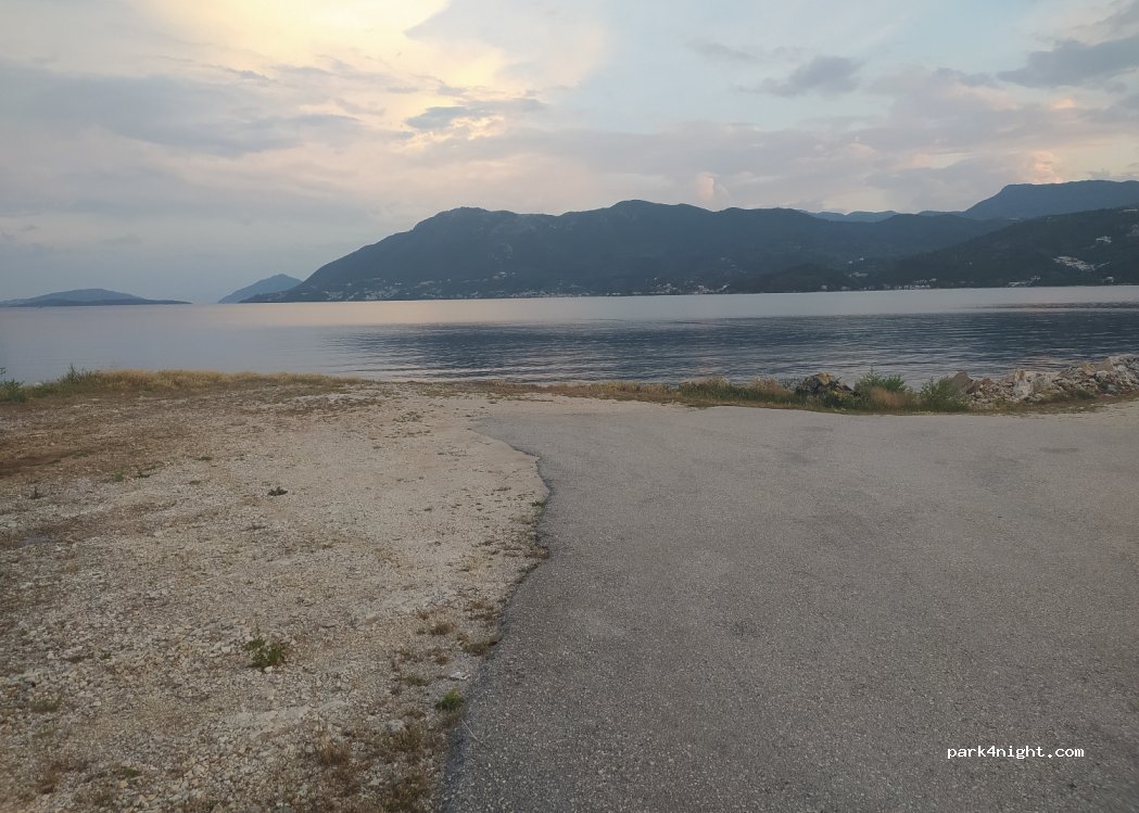(300 02) Plagia - Unnamed Road — foto