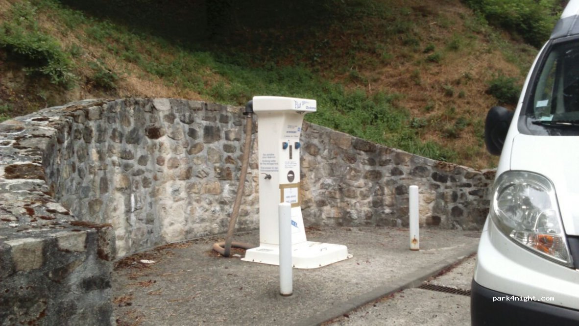(15150) Laroquebrou - Rue du 11 Juin — foto