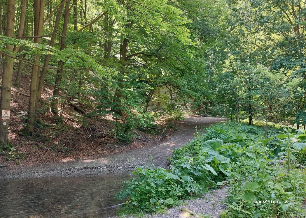 (3517) Miskolc - Vásárhelyi István sétány — foto 3
