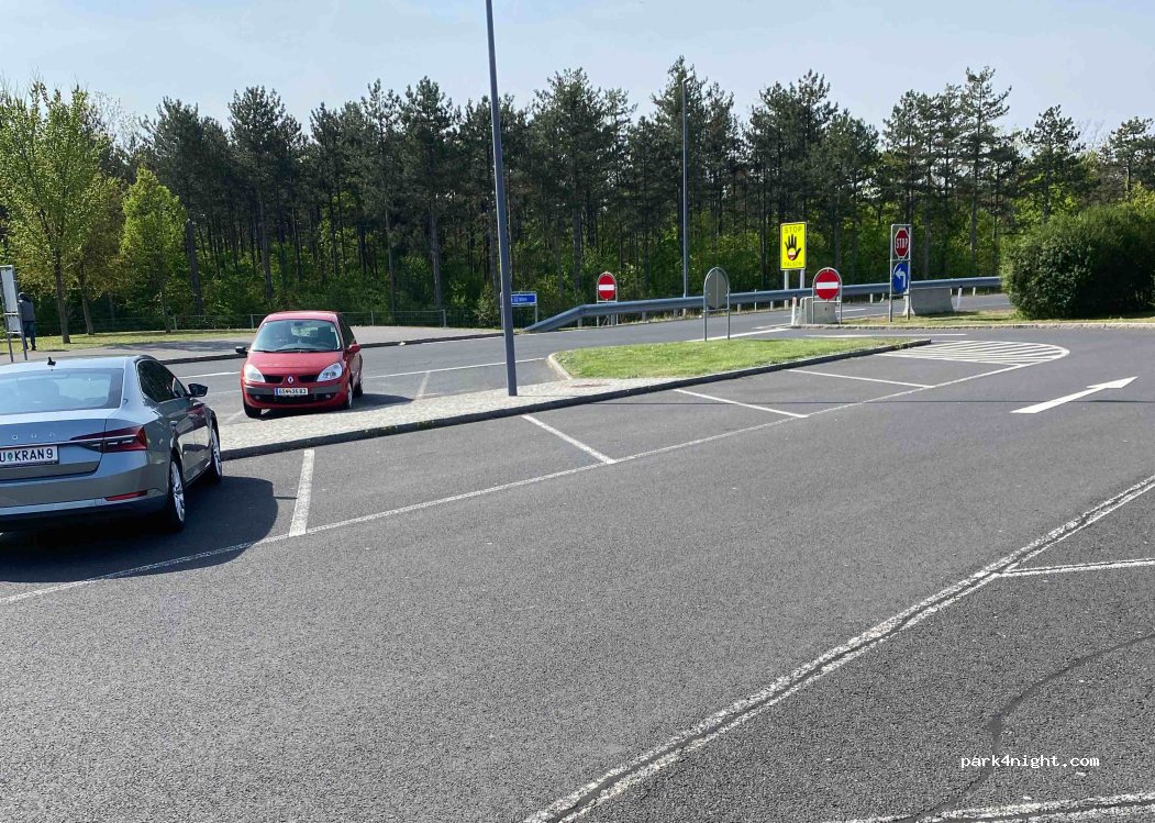 (2700) Wiener Neustadt - A2 — foto