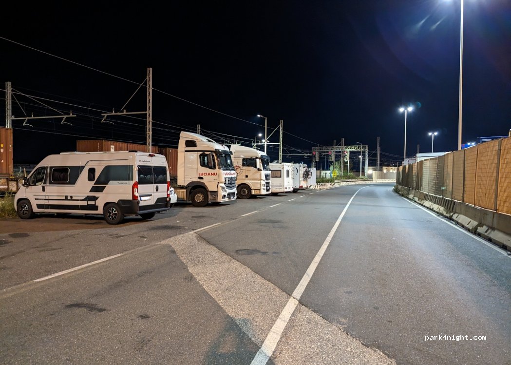 (57123) Livorno - 35 Viale Mogadiscio — foto
