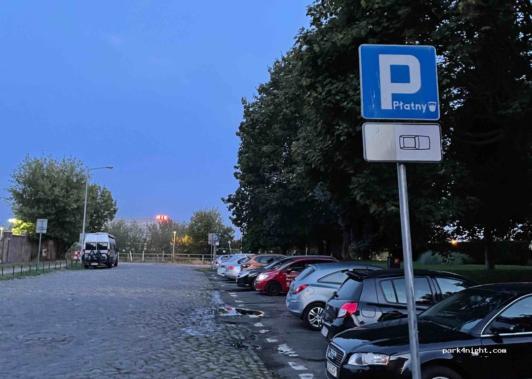 (61-858) Poznań - Grobla — foto