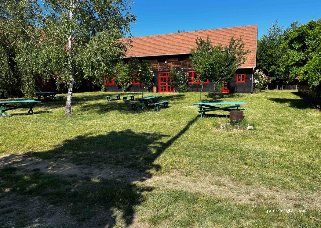Sóstói Lovaskemping és Turistaház — foto 3