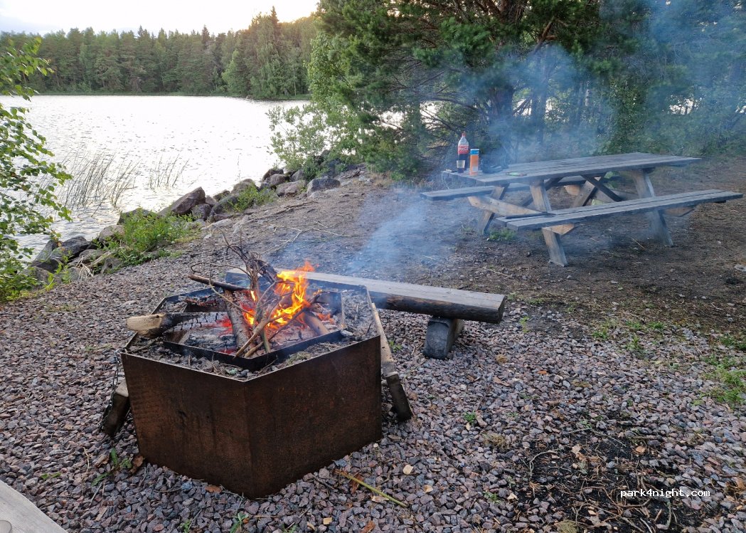 (815 75) Söderfors - — foto 2