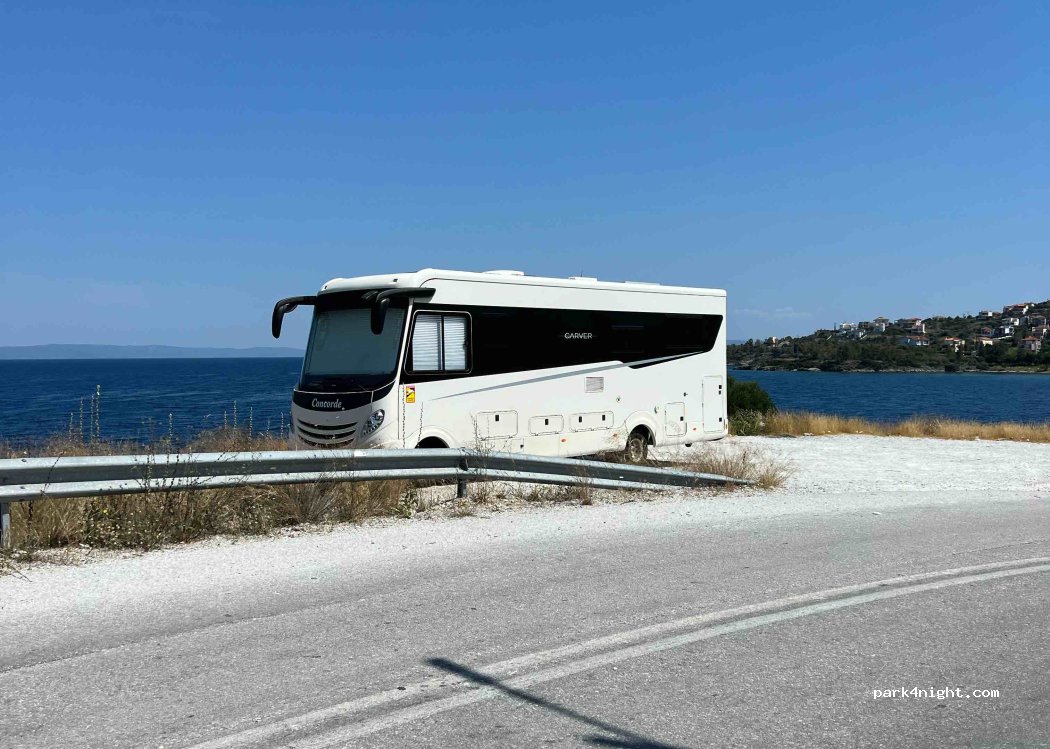 (383 34) Volos - Unnamed Road — foto