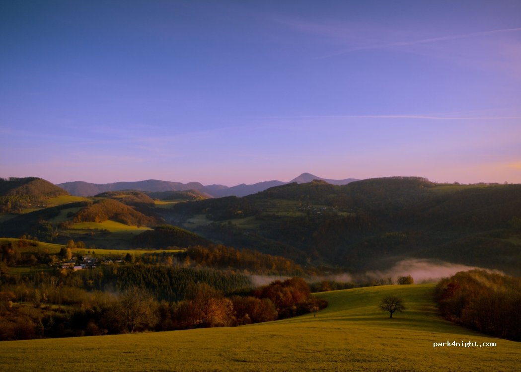 (972 28) Valaská Belá - — foto