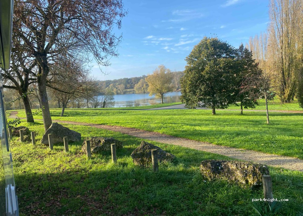 (86100) Châtellerault - 7 Résidence Marguerite de Valois — foto 5