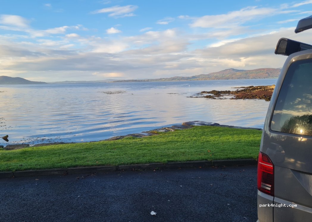 (F93 YW18) Buncrana - Cahir O'Doherty Avenue — foto 4