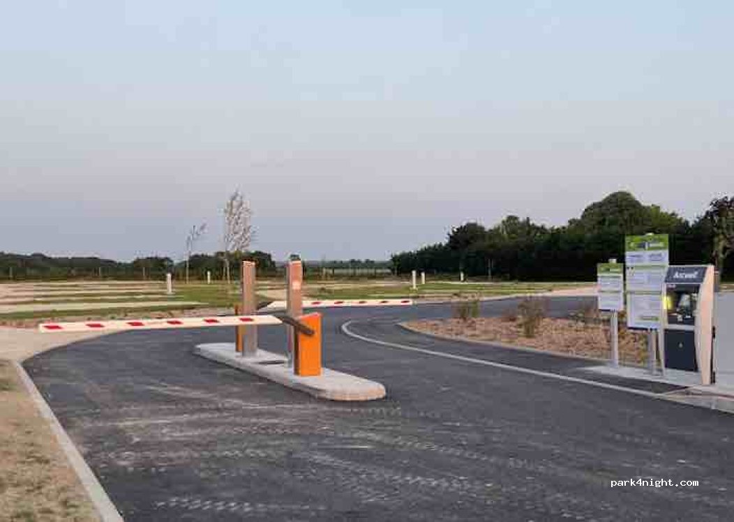 Aire pour camping-cars de Servon — foto