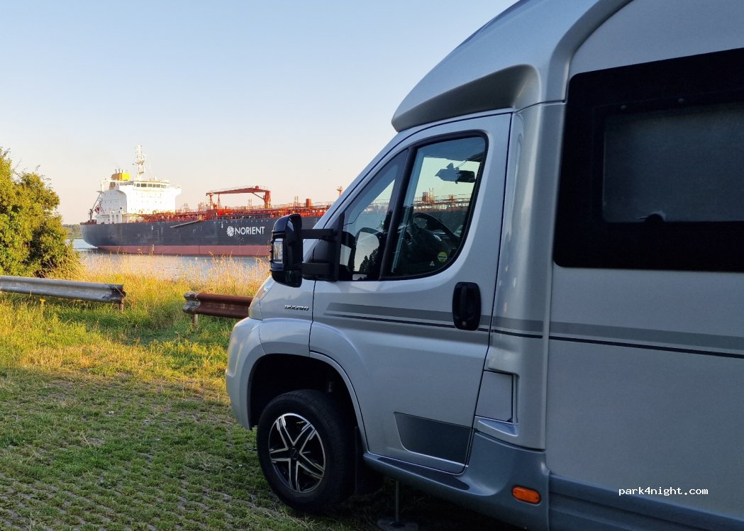 (3151 XT) Hoek van Holland - 15 Poortershaven — foto