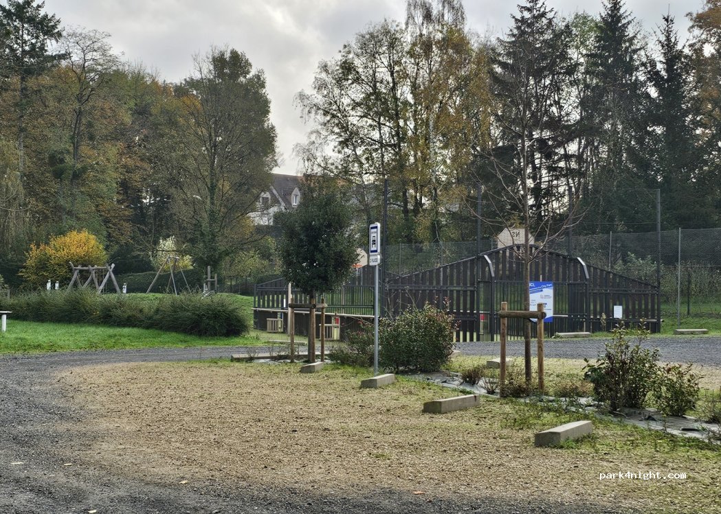 (41400) Vallières-les-Grandes - 4 Place de l'Église — foto 5