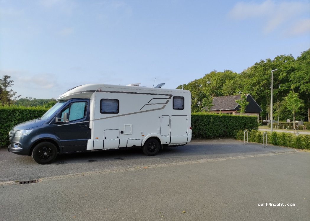(8490) Jabbeke - 91 Aartrijksesteenweg — foto