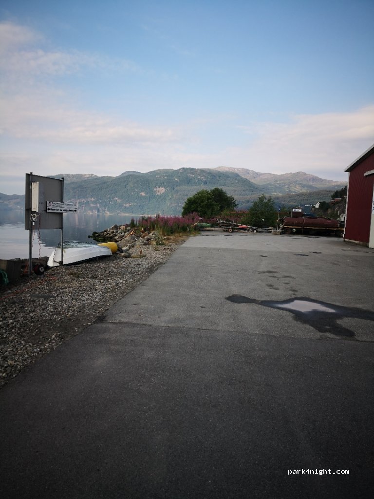 (4200) Sauda - 11 Treaskjæret — foto