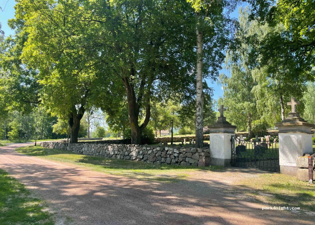 (573 93) Säby - Unnamed Road — foto 2