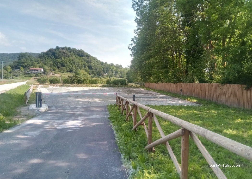(12023) Caraglio - Via Bottonasco — foto