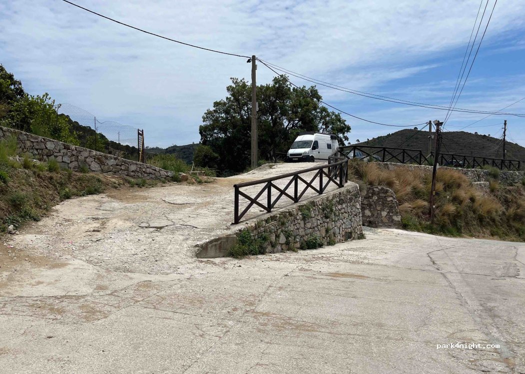 (29610) Ojén - 10 Calle Miro — foto