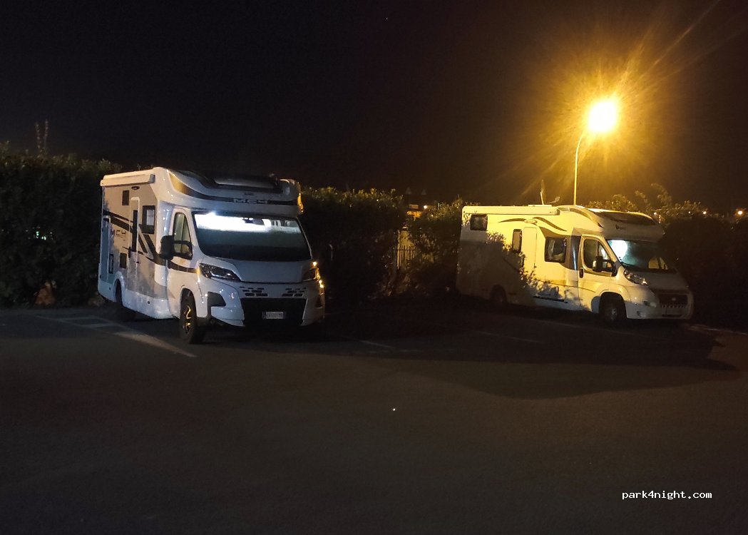 (14520) Port-en-Bessin-Huppain - Avenue du 47ème Royal Marine — foto 5