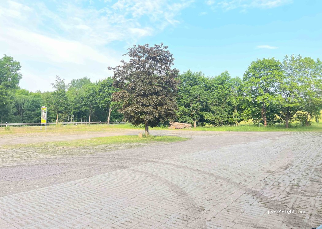 (99448) Kranichfeld - 3 Waldstraße — foto