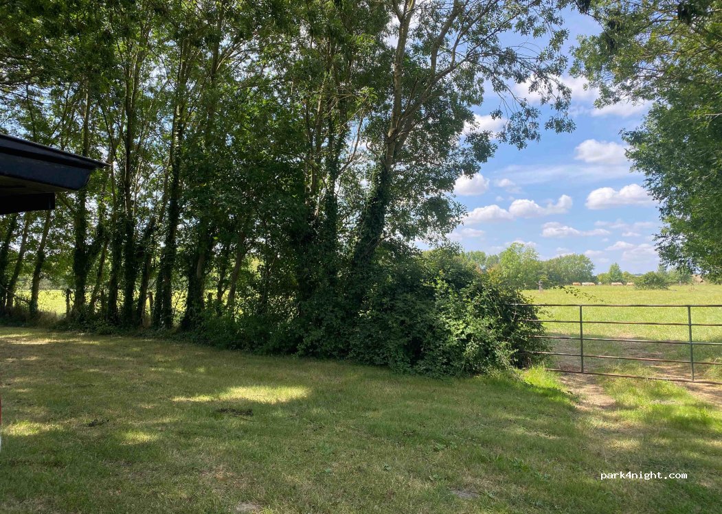 (79210) Le Bourdet - Unnamed Road — foto 5