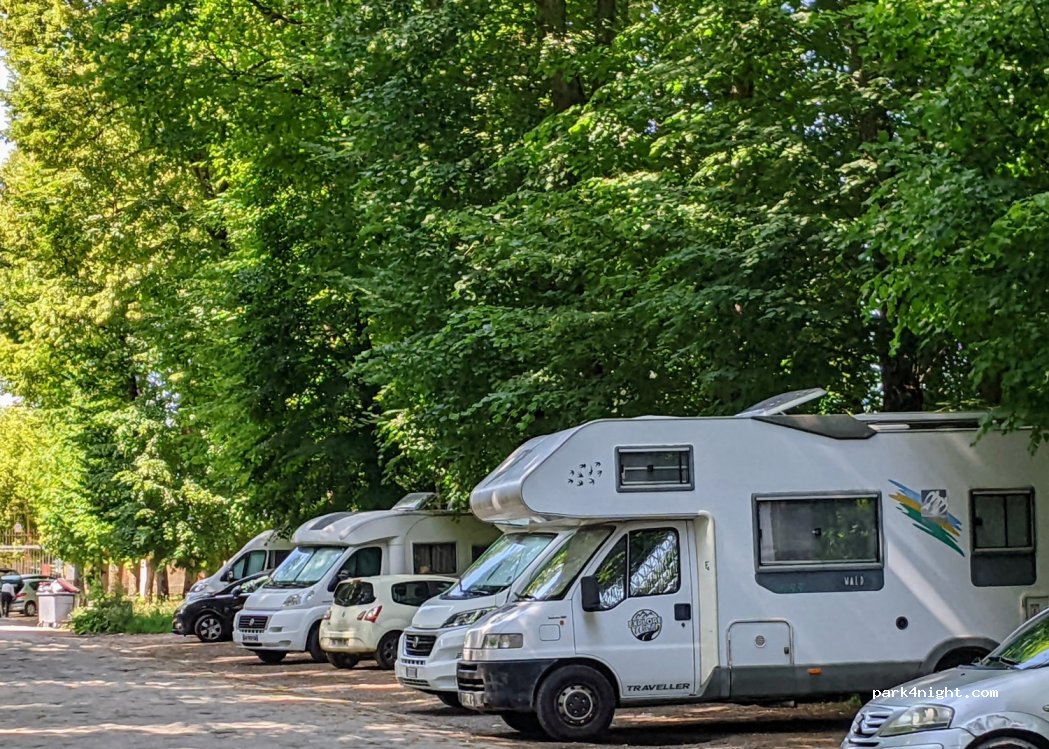 (77300) Fontainebleau - 1 Avenue de Maintenon — foto