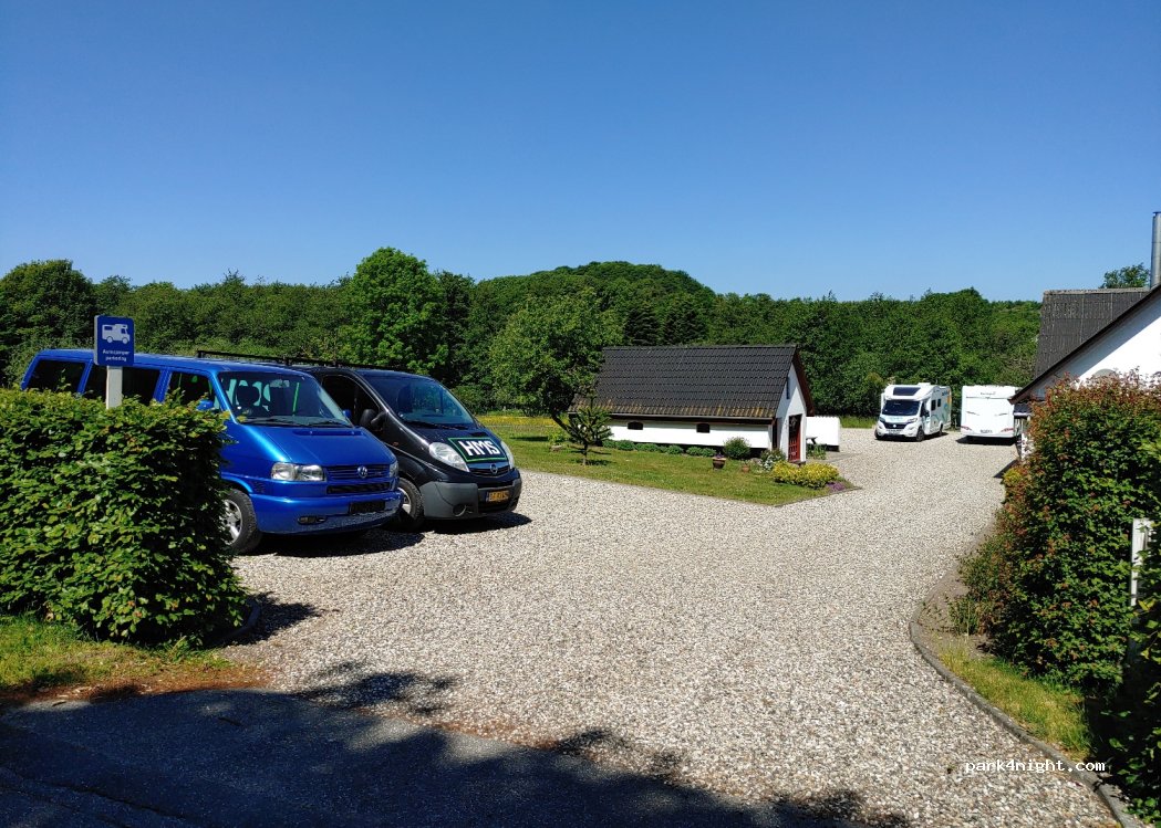 (8990) Fårup - 6 Holmgaardsvej — foto