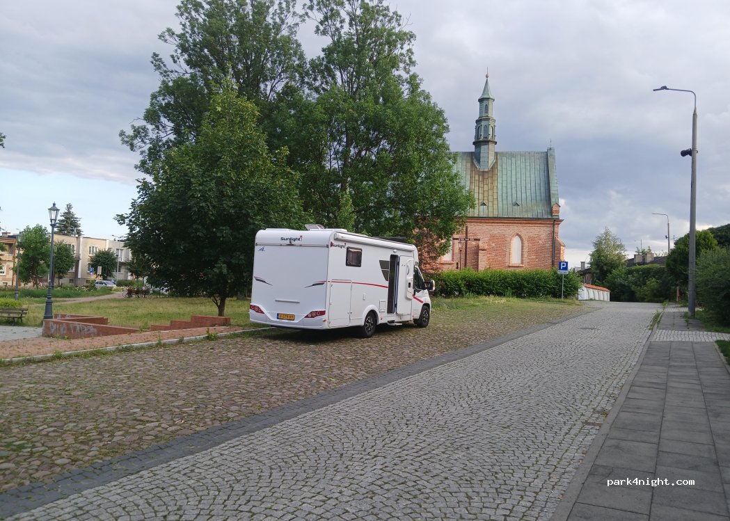 (26-610) Radom - 18 plac Stare Miasto — foto 5