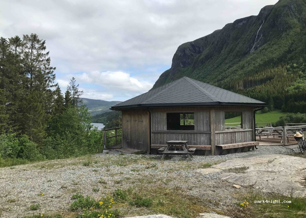 (6391) Tresfiord - 89 Øvstedalsvegen — foto 2