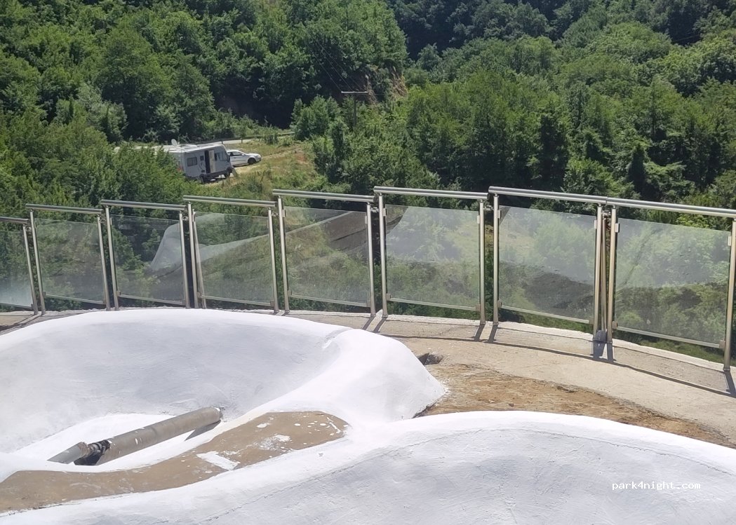 (673 00) Thermes - Unnamed Road — foto