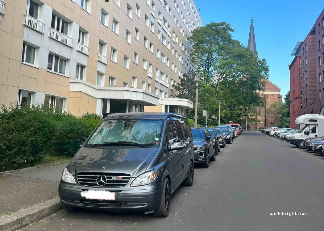 (10249) Berlin - 17 Höchste Straße — foto 2