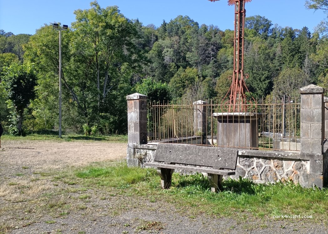 (63210) Rochefort-Montagne - D74 — foto 2