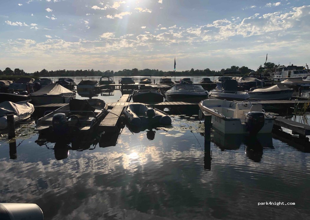 Camping/jachthaven Kleine Belterwijde kanoverhuur — foto 4