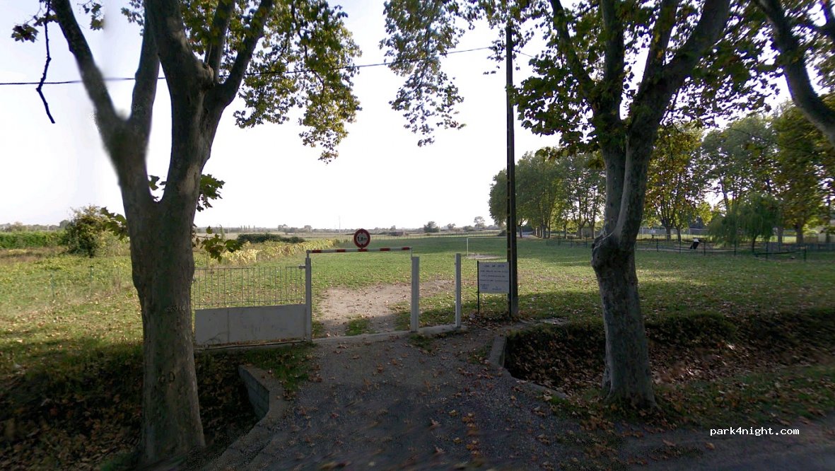 (30740) Le Cailar - 5-11 Boulevard Louis Blanc — foto
