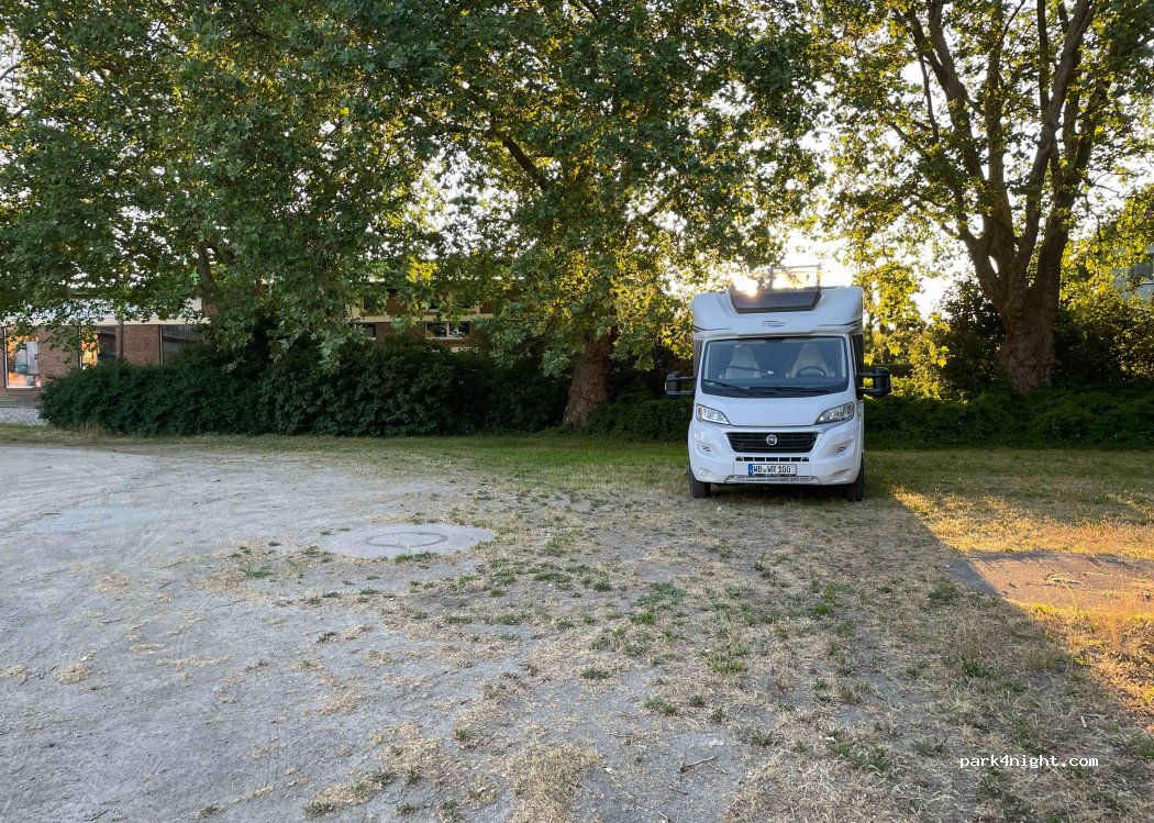 (18273) Güstrow - 14B Bützower Straße — foto