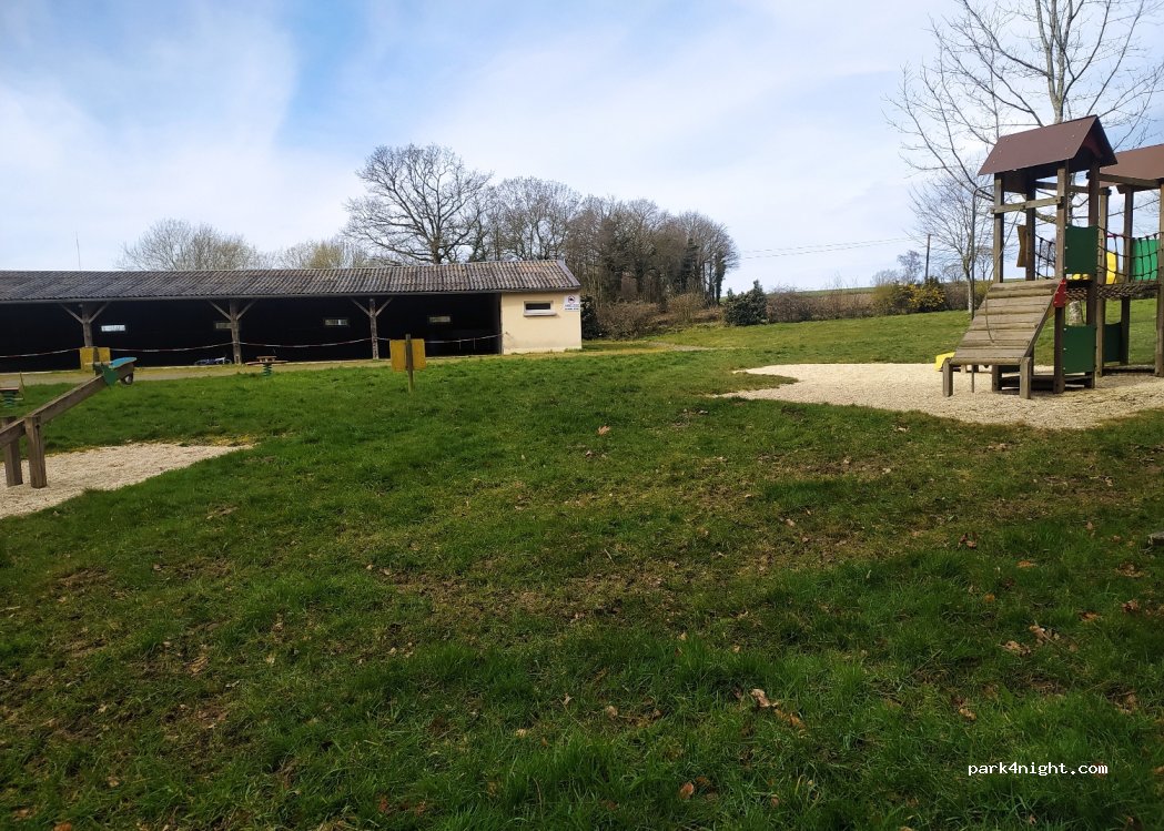 (22250) Éréac - 4 Les Rothouers — foto